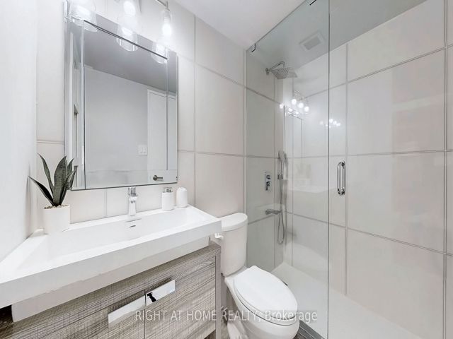 702 - 3151 Bridletowne Circ
