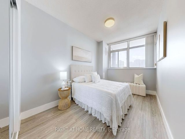 702 - 3151 Bridletowne Circ