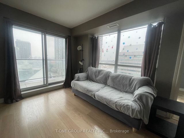 1402 - 60 Town Centre Crt