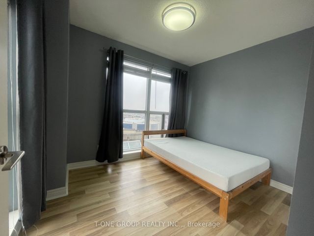 1402 - 60 Town Centre Crt