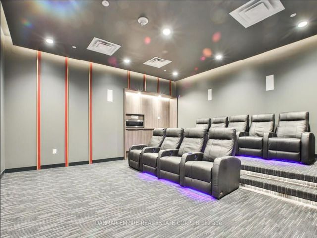 810 - 3220 Sheppard Ave