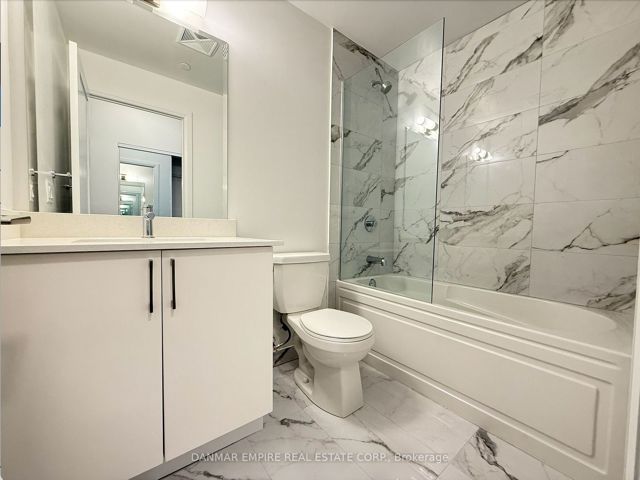 810 - 3220 Sheppard Ave