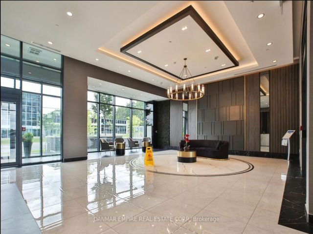 810 - 3220 Sheppard Ave
