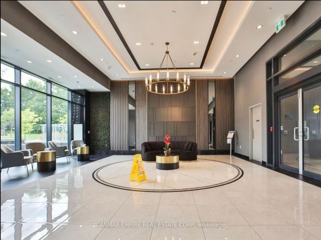810 - 3220 Sheppard Ave