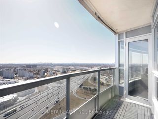 3404 - 125 Village Green Sq