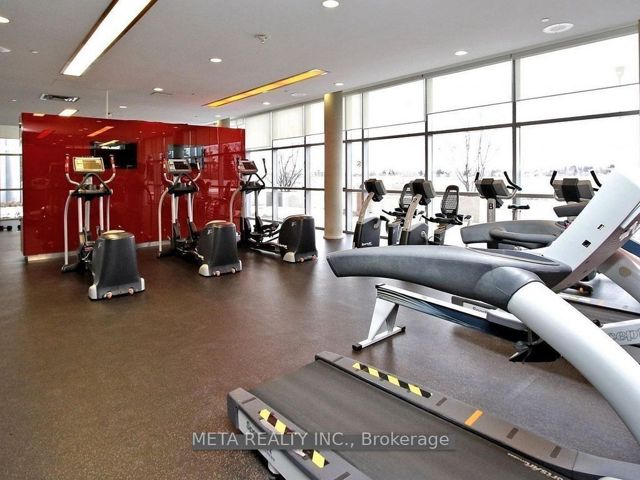 3404 - 125 Village Green Sq