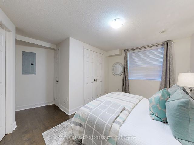 55 - 407 Beechgrove Dr S