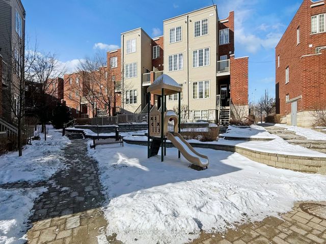 55 - 407 Beechgrove Dr S