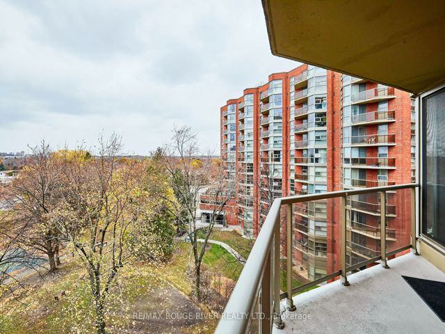 716 - 20 Dean Park Rd