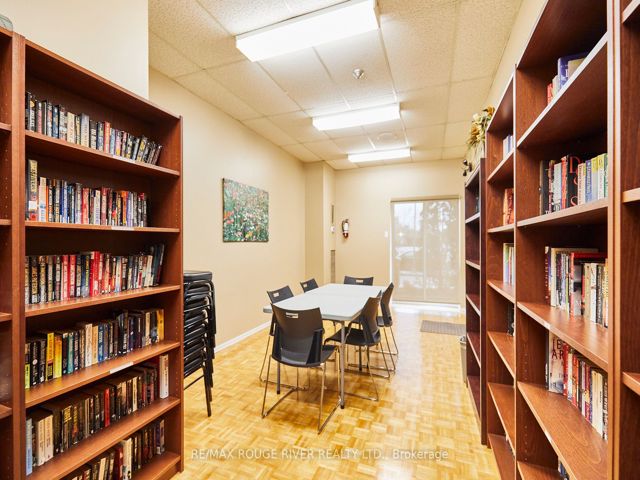 716 - 20 Dean Park Rd