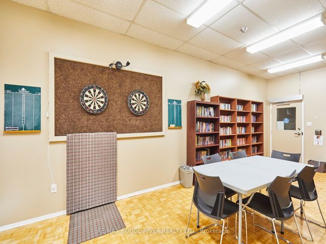 716 - 20 Dean Park Rd