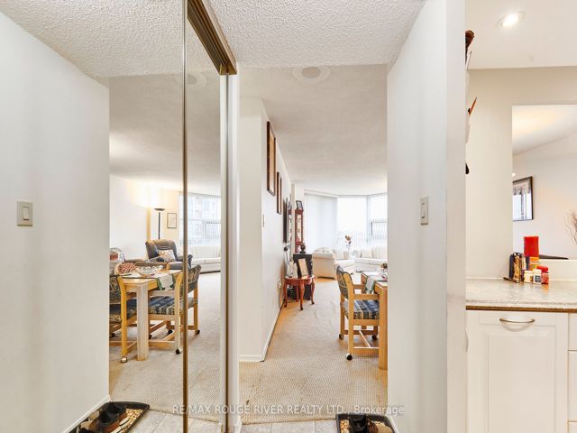 716 - 20 Dean Park Rd