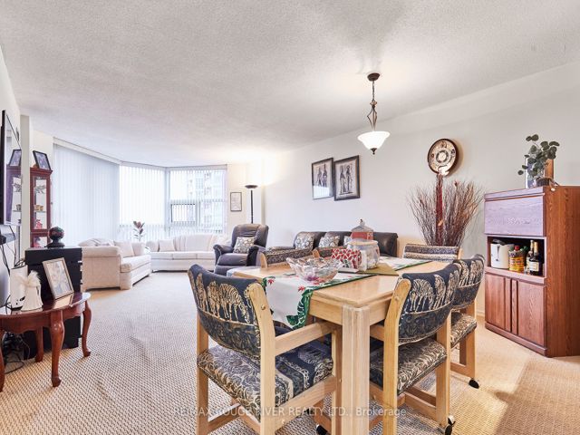 716 - 20 Dean Park Rd