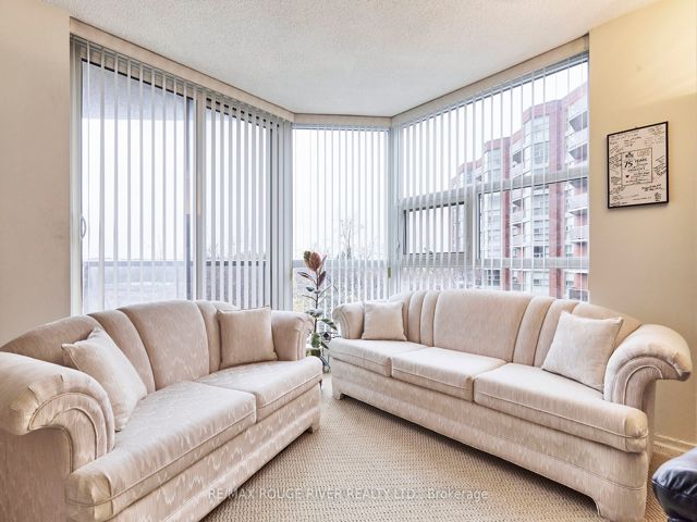 716 - 20 Dean Park Rd