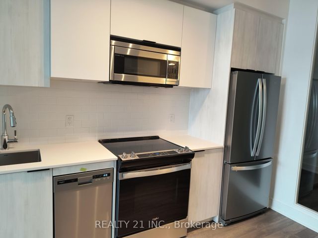 916 - 1350 Ellesmere Rd