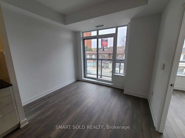 208 - 630 Greenwood Ave