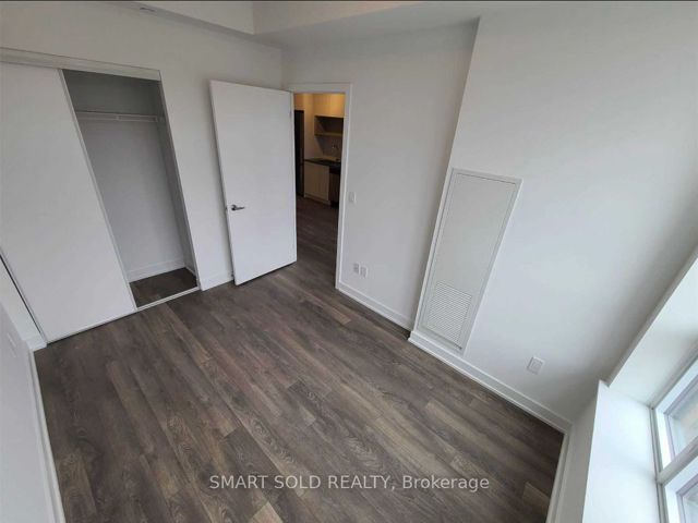 208 - 630 Greenwood Ave