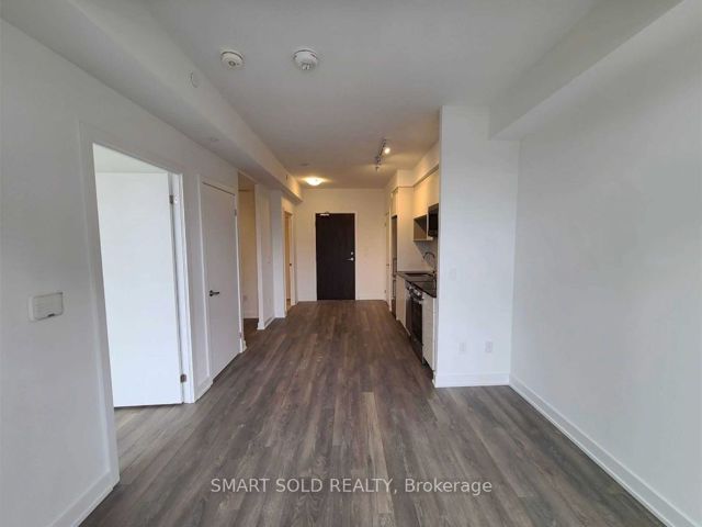 208 - 630 Greenwood Ave
