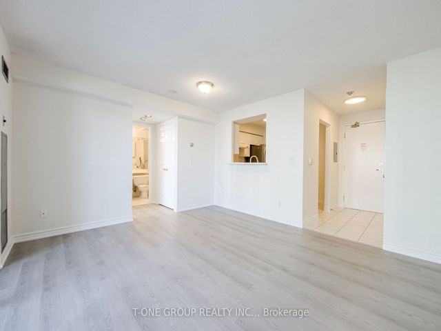 1013 - 5039 Finch Ave E