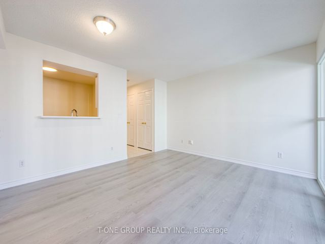 1013 - 5039 Finch Ave E