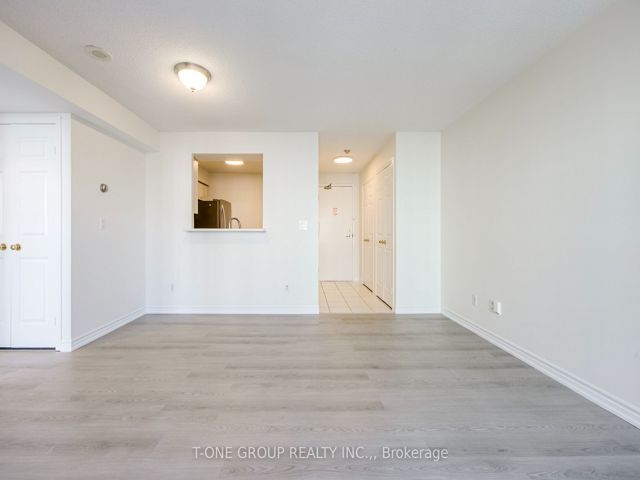 1013 - 5039 Finch Ave E