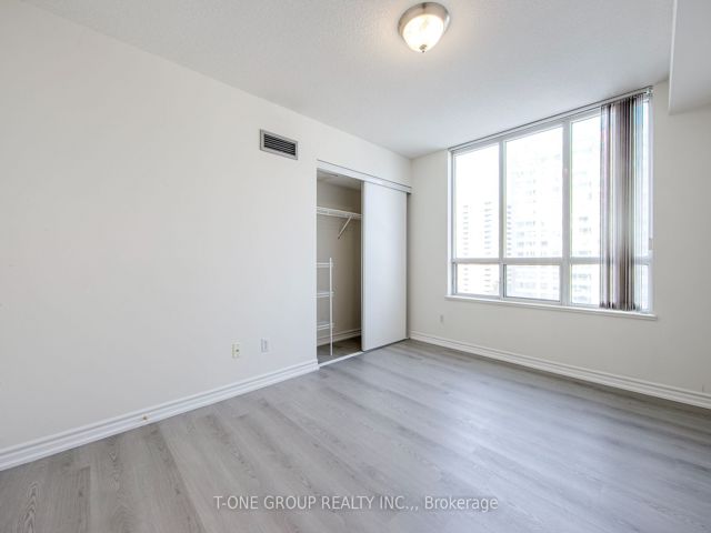 1013 - 5039 Finch Ave E