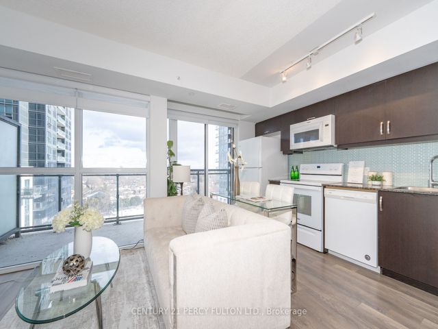 704 - 30 Meadowglen Pl