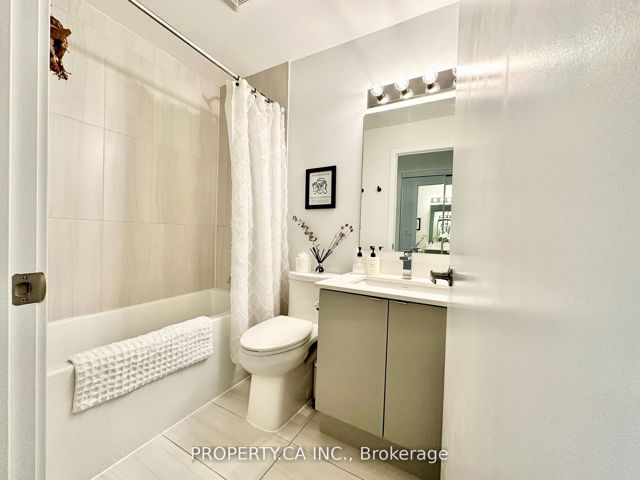 309 - 630 Greenwood Ave