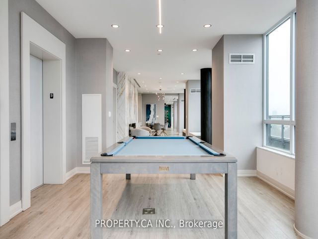 309 - 630 Greenwood Ave