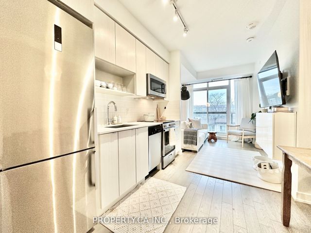 309 - 630 Greenwood Ave