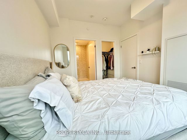 309 - 630 Greenwood Ave