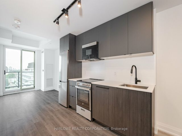 811 - 2369 Danforth Ave