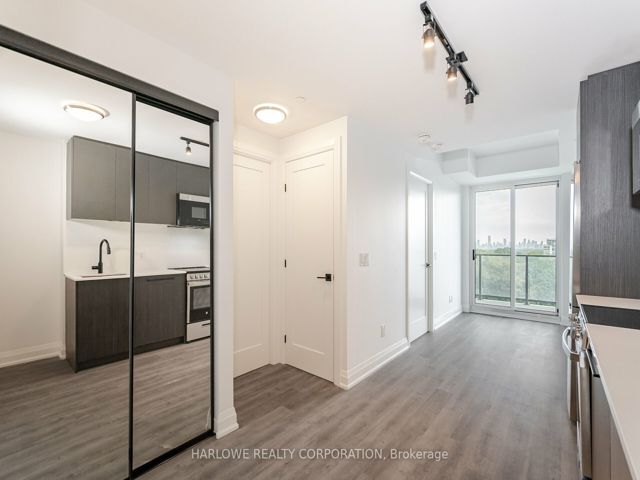 811 - 2369 Danforth Ave