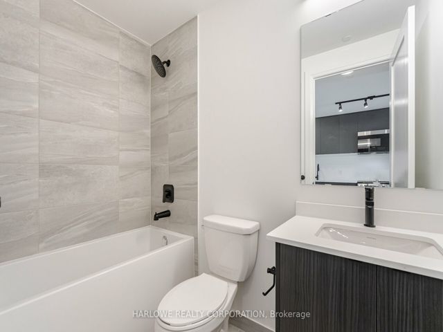 811 - 2369 Danforth Ave