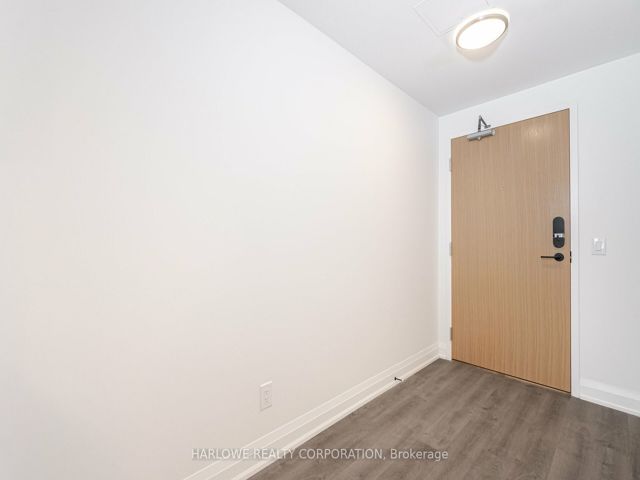 811 - 2369 Danforth Ave