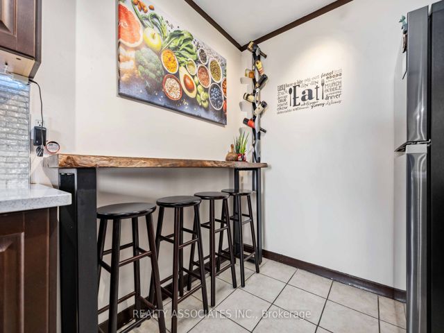 1014 - 2 Glamorgan Ave