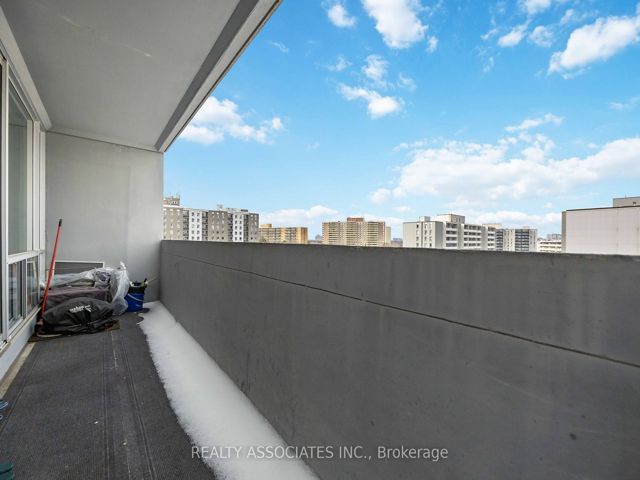 1014 - 2 Glamorgan Ave