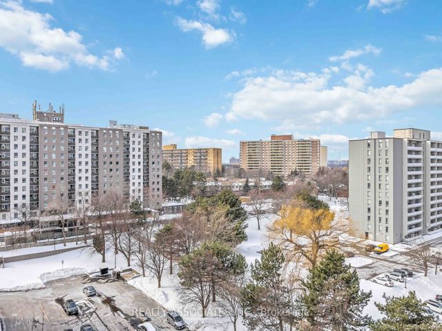 1014 - 2 Glamorgan Ave
