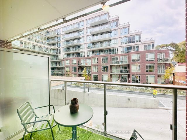 225 - 150 Logan Ave