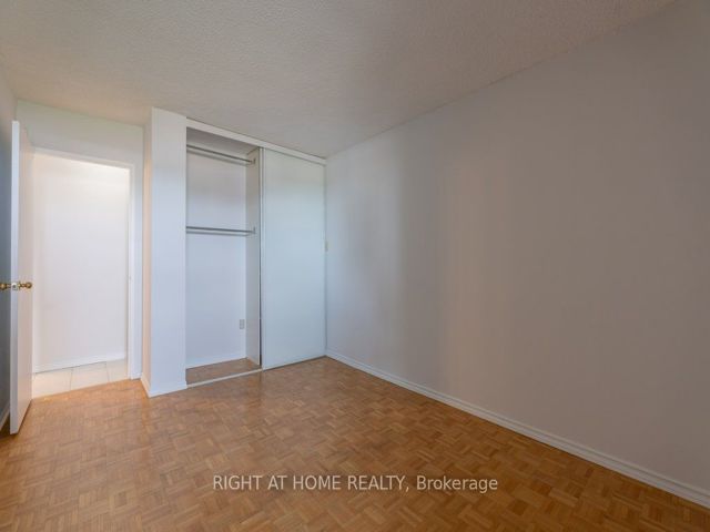 #608 - 2365 Kennedy Rd