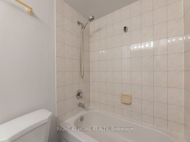 #608 - 2365 Kennedy Rd