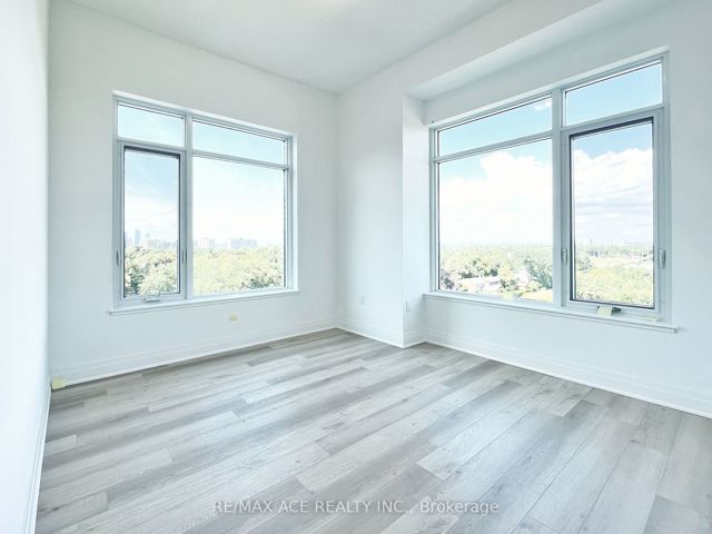 602 - 3220 Sheppard Ave E