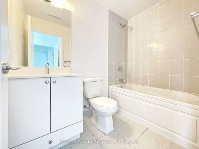602 - 3220 Sheppard Ave E
