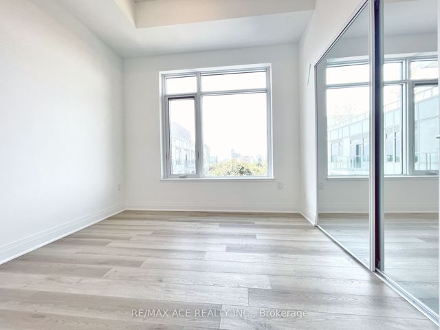602 - 3220 Sheppard Ave E