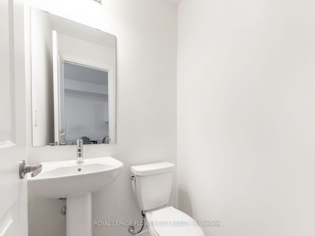 2 - 165 Tapscott Rd