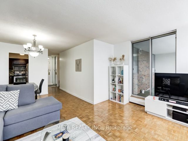 1101 - 3380 Eglinton Ave E