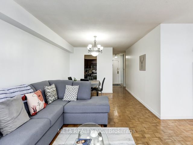 1101 - 3380 Eglinton Ave E
