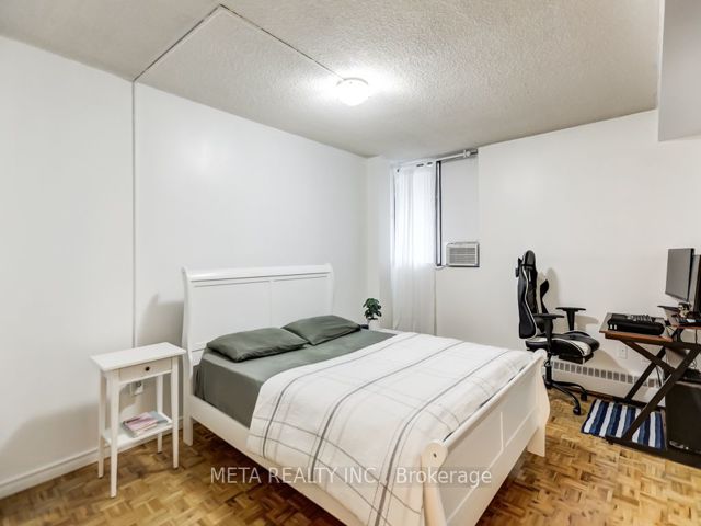 1101 - 3380 Eglinton Ave E
