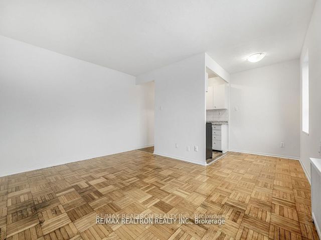216 - 156 Kingston Rd