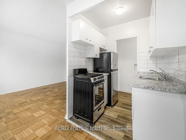 216 - 156 Kingston Rd